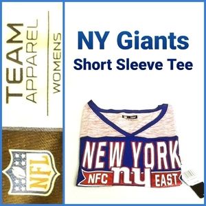 🆕️ Women's NY Giants V-Neck Tee size Large - NIP